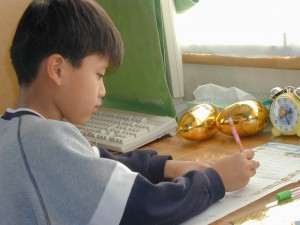 子どもの勉強イメージ画像