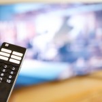 テレビとリモコンのイメージ